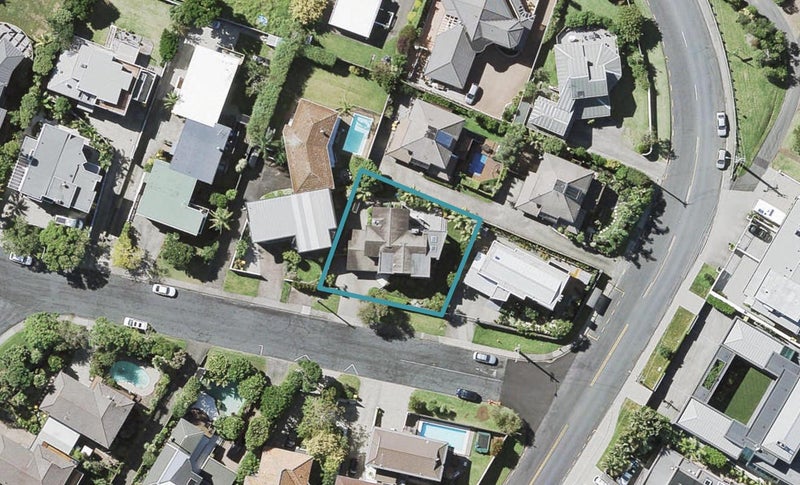 34A Beach Road, Castor Bay, Auckland - Carousel 1