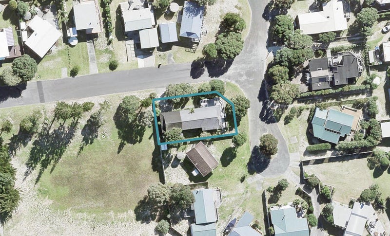 2 Esme Grove, Warkworth - Carousel 1