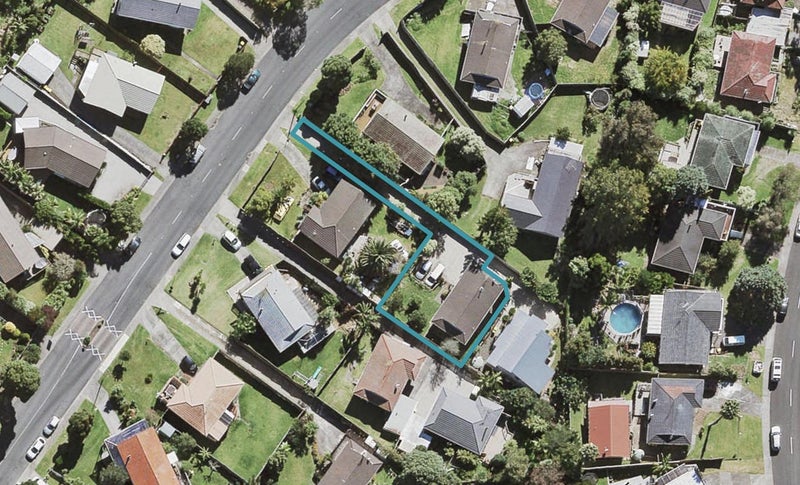 15 Spinella Drive, Bayview, Auckland - Carousel 1