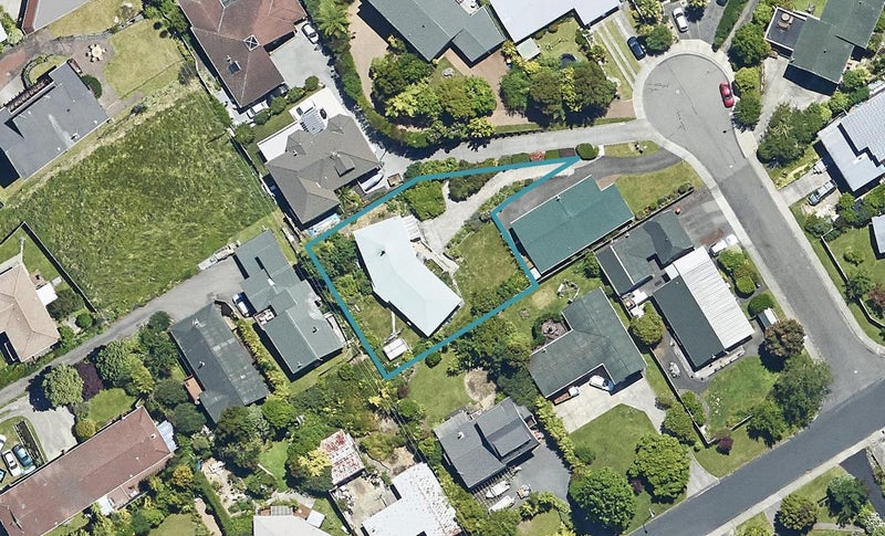 4A Naera Place, Kawaha Point, Rotorua - Carousel 1