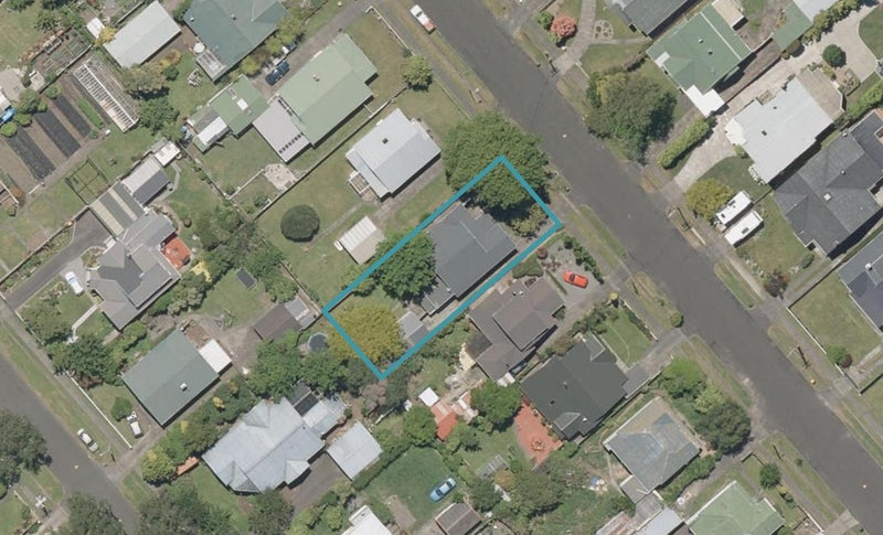 18 Jellicoe Street, Whanganui East, Whanganui - Carousel 1