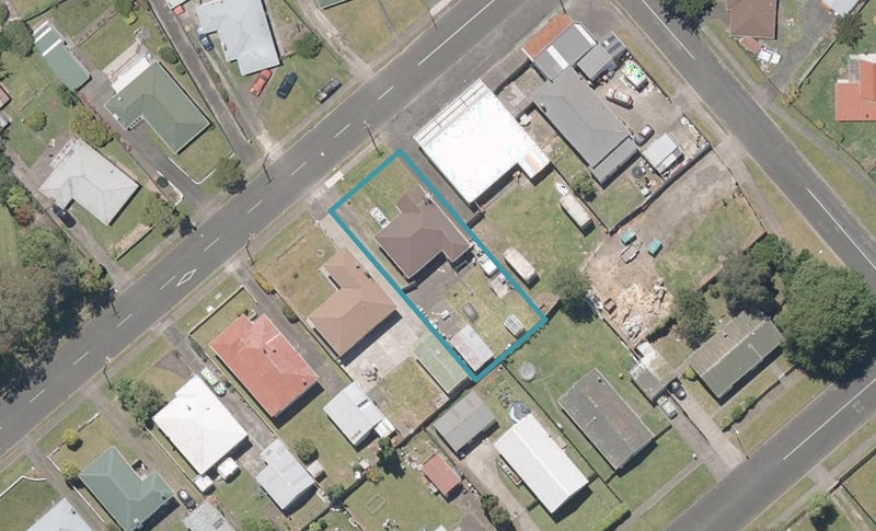 56 Talbot Street, Whanganui East, Whanganui - Carousel 1