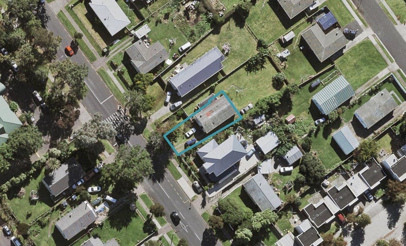 24A Bader Drive, Mangere, Auckland - Carousel 1