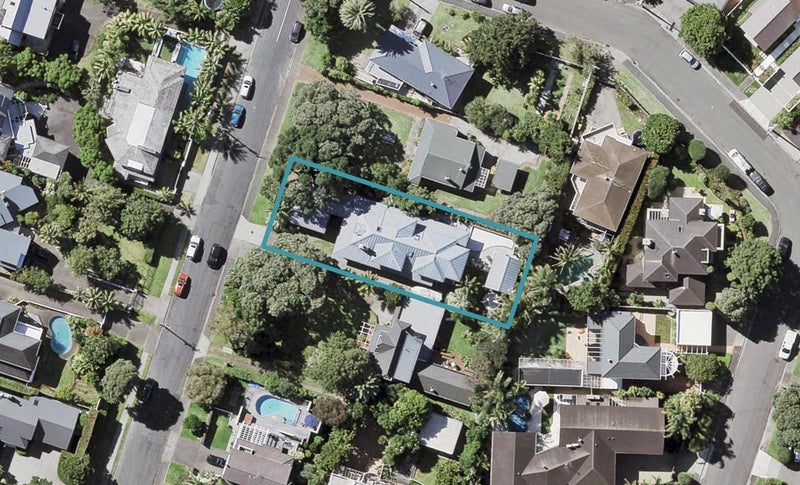 11 Tiri Road, Takapuna, Auckland - Carousel 1