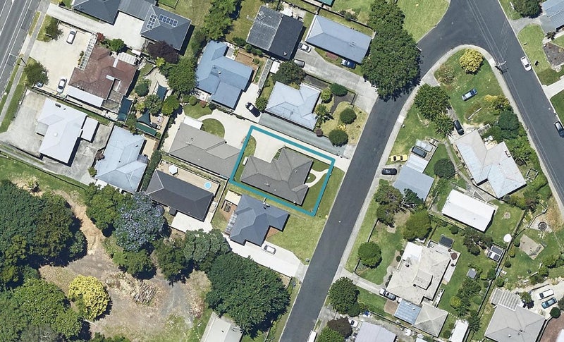 9A Manley Grove, Gate Pa, Tauranga - Carousel 1