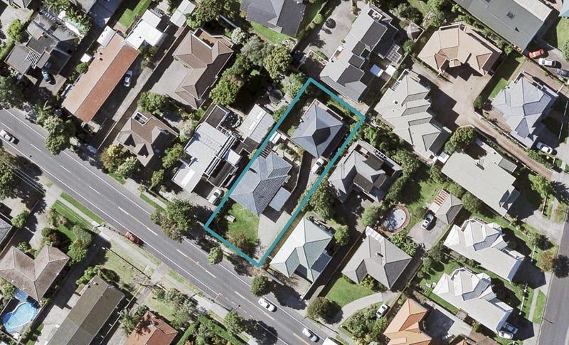 2/212 Bucklands Beach Road, Bucklands Beach, Auckland - Carousel 1