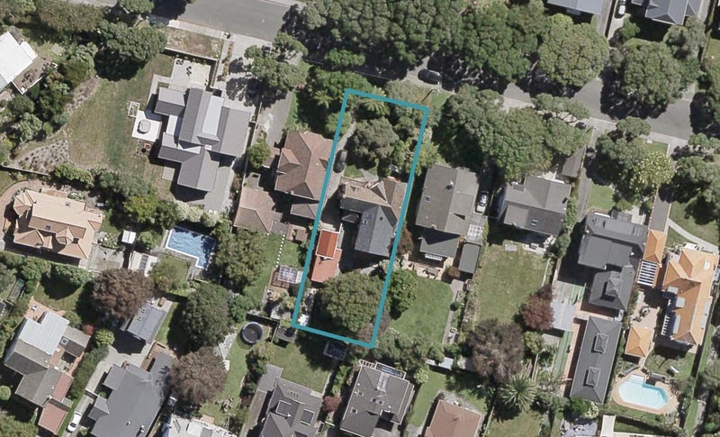 12 Hinau Street, Woburn, Lower Hutt - Carousel 1