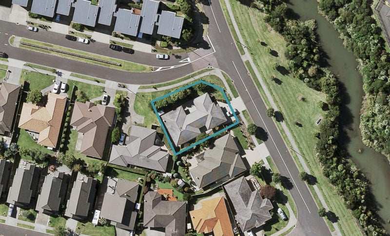 13 Kelvin Hart Drive, East Tamaki, Auckland - Carousel 1