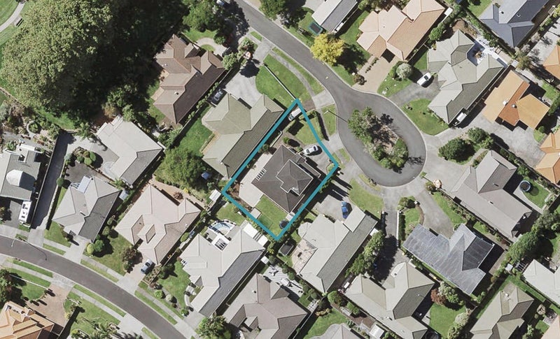 7 Ravensdale Rise, Northpark, Auckland - Carousel 1