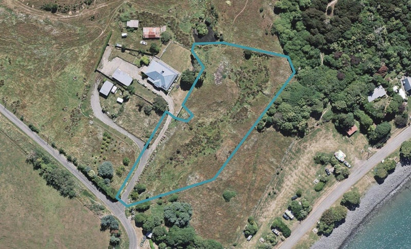 20 Cemetery Road, Wainui, French Farm - Carousel 1
