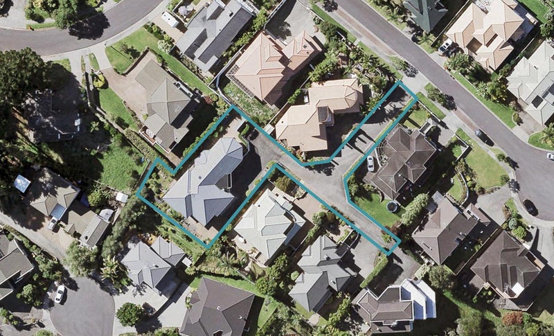 7 Gretna Green, Browns Bay, Auckland - Carousel 1
