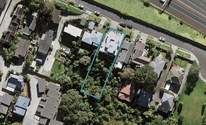 33 Hendry Avenue, Hillsborough, Auckland - Carousel 1