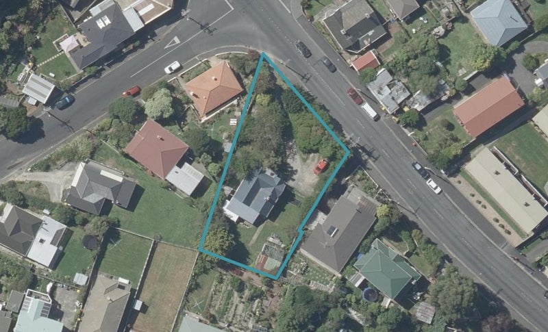26 Glen Road, Mornington, Dunedin - Carousel 1