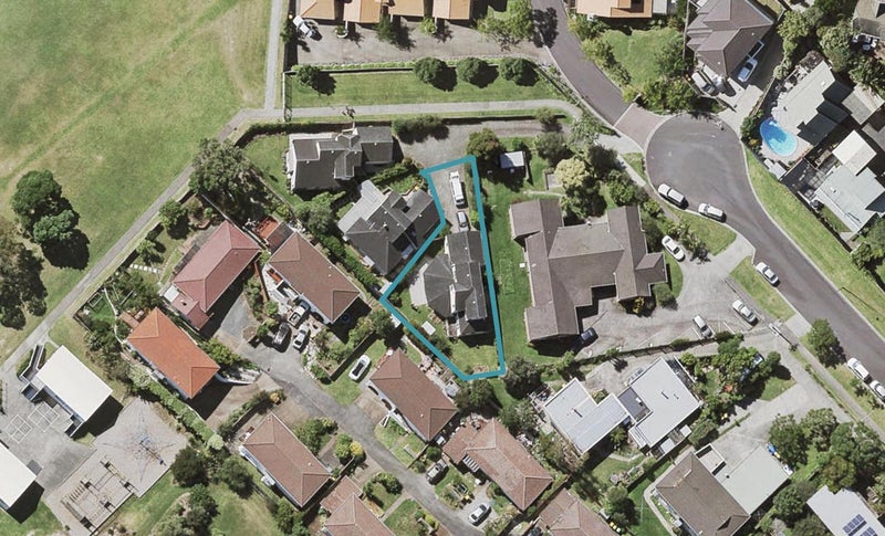 6A Tobago Place, Sunnynook, Auckland - Carousel 1