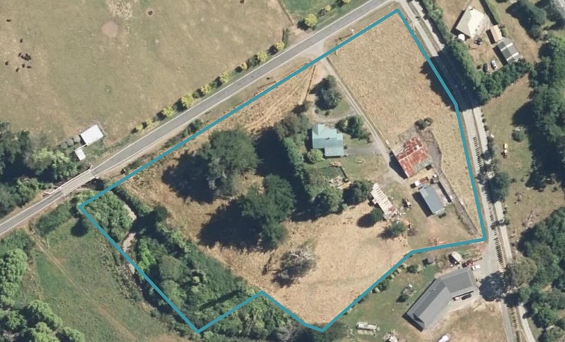 256 Mangaroa Valley Road, Mangaroa, Upper Hutt - Carousel 1