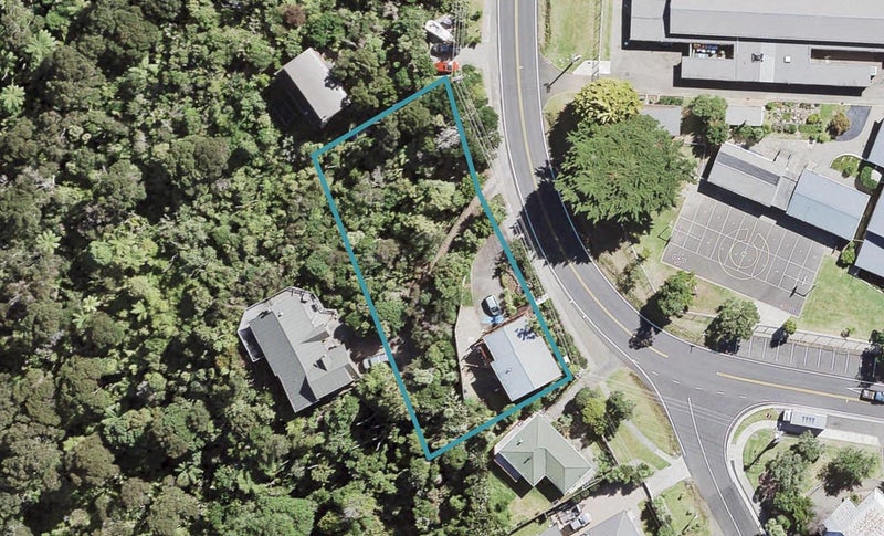 65 Victory Road, Laingholm, Auckland - Carousel 1