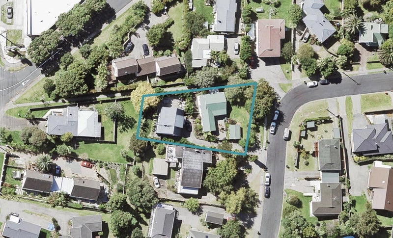 1/13 Philson Terrace, Browns Bay, Auckland - Carousel 1