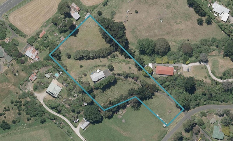 12 Cathro Road, Westmere, Whanganui - Carousel 1