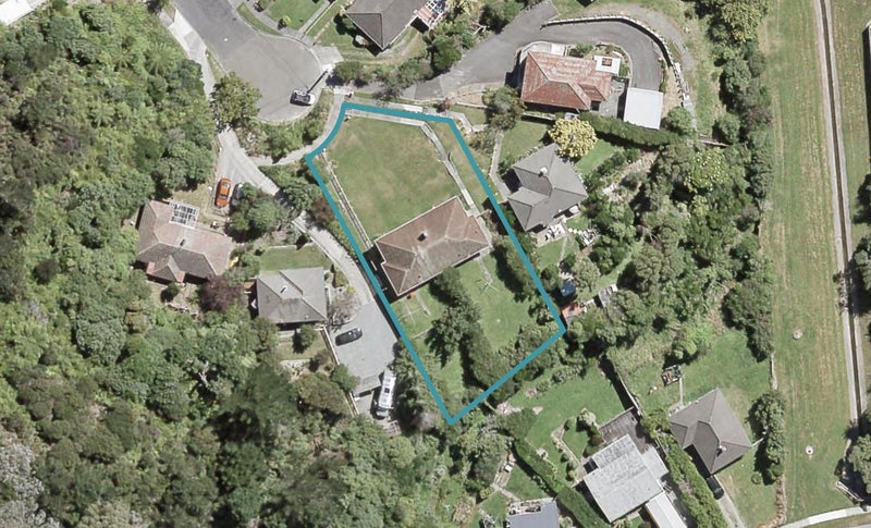 1/9 Hill Grove, Naenae, Lower Hutt - Carousel 1