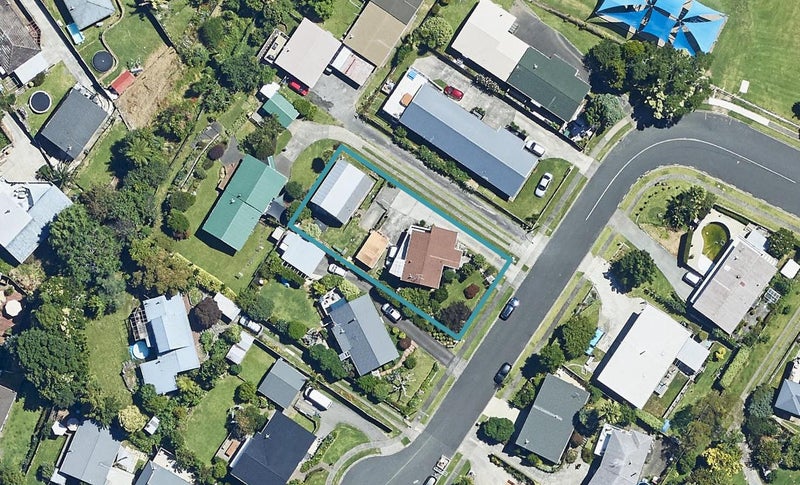 69 Anne Road, Bellevue, Tauranga - Carousel 1