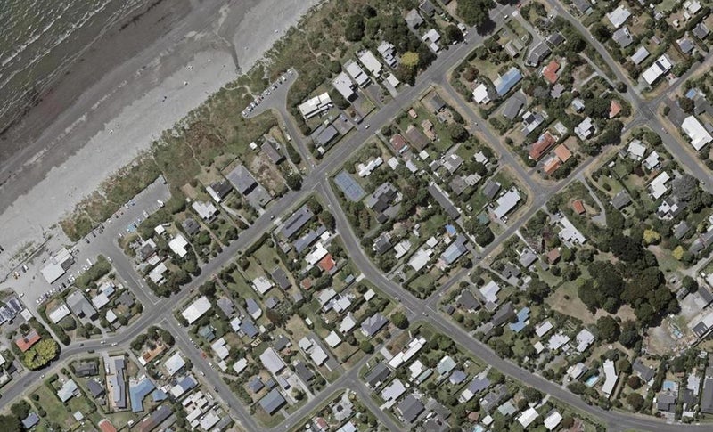 5 Te Moana Road, Waikanae Beach, Waikanae - Carousel 1