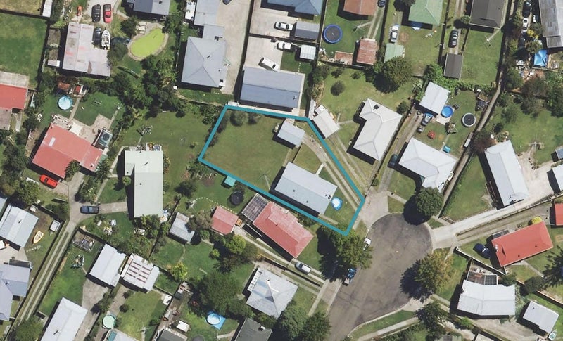 10 Dennis Street, Outer Kaiti, Gisborne - Carousel 1