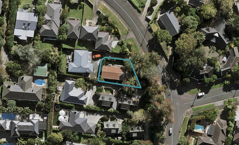 25A Combes Road, Remuera, Auckland - Carousel 1
