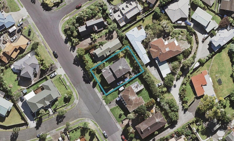 93 Seaview Road, Glenfield, Auckland - Carousel 1
