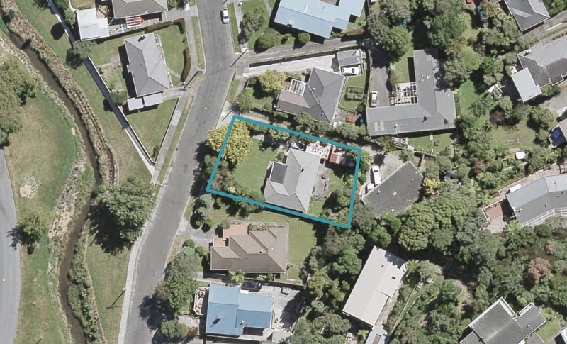 25 Parnell Street, Fairfield, Lower Hutt - Carousel 1