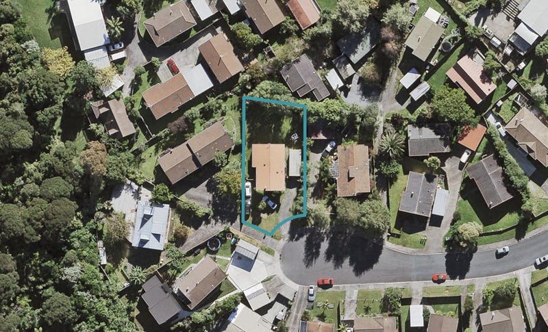 15 Thistledew Place, Bayview, Auckland - Carousel 1