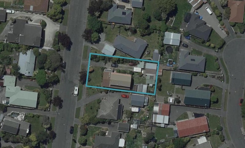 99 Warren Crescent, Hillmorton, Christchurch - Carousel 1