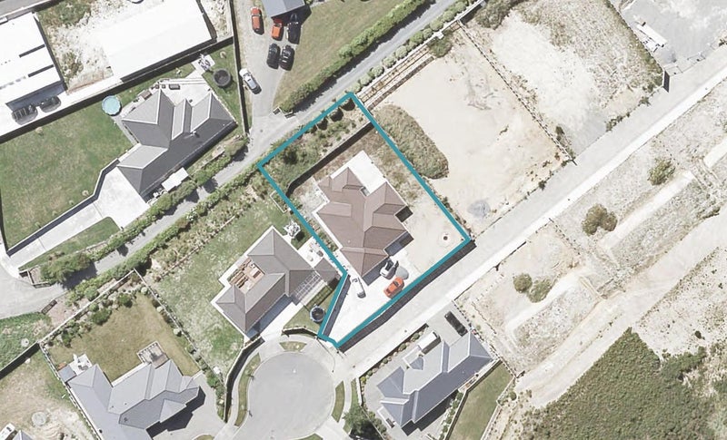 51 Ruthven Road, Wainuiomata, Lower Hutt - Carousel 1