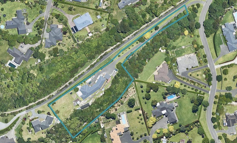 19 Bradley Avenue, Pyes Pa, Tauranga - Carousel 1