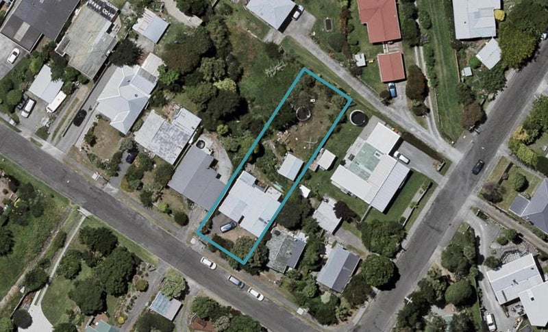4 Kaka Road, Raumati Beach, Paraparaumu - Carousel 1