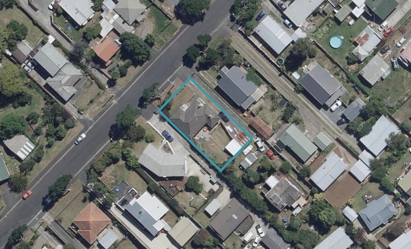 13 Kiwi Avenue, Forest Lake, Hamilton - Carousel 1