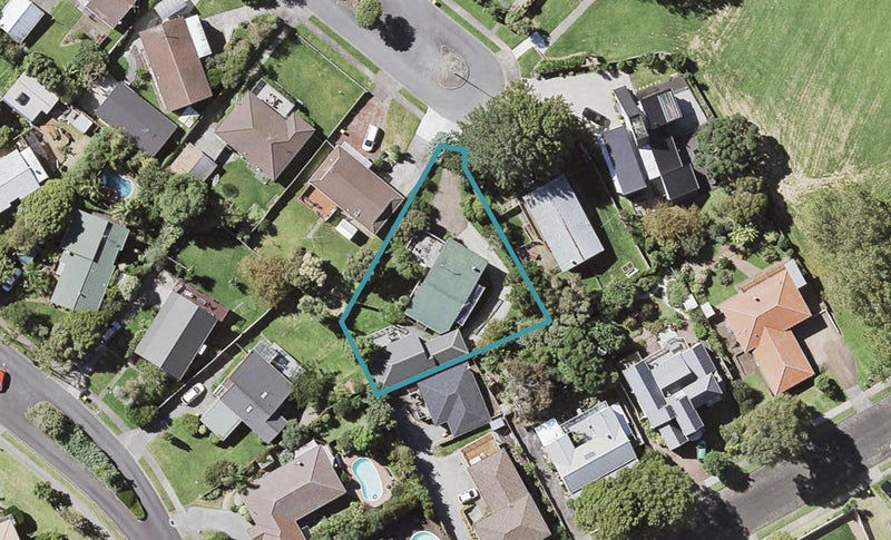 25 Cairngorm Place, Highland Park, Auckland - Carousel 1