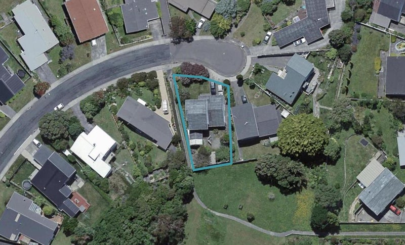 42 Cranwell Street, Churton Park, Wellington - Carousel 1