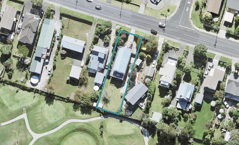 1387 Whangaparaoa Road, Army Bay, Whangaparaoa - Carousel 1