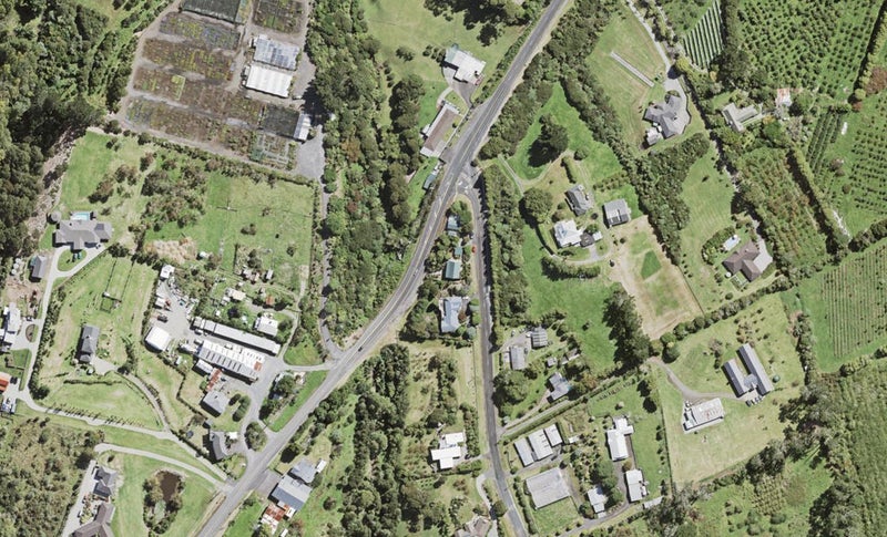 596 West Coast Road, Oratia, Auckland - Carousel 1