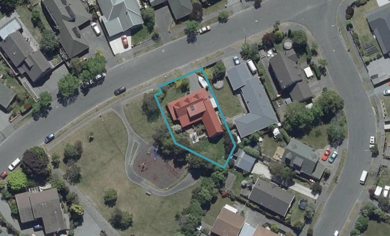 140 Royal Park Drive, Parklands, Christchurch - Carousel 1