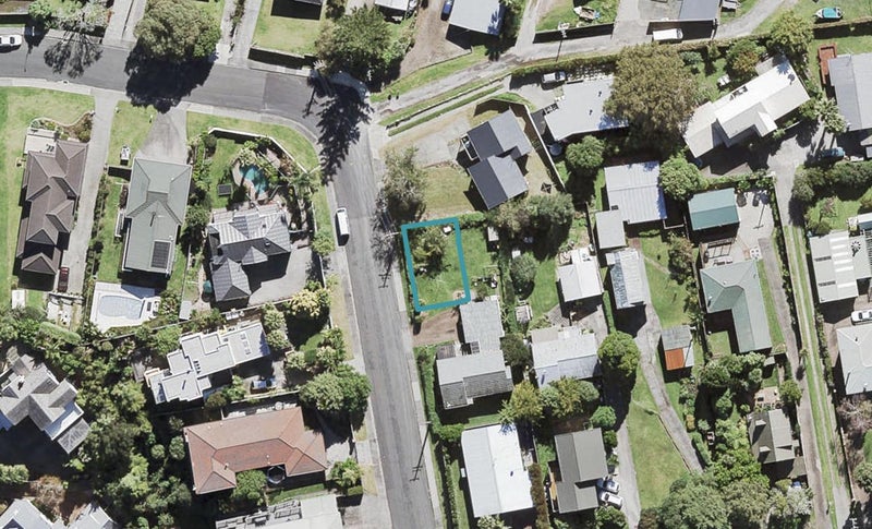 1C Mayall Avenue, Beach Haven, Auckland - Carousel 1