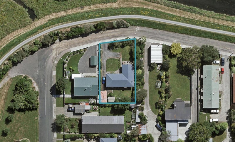 32 Gladstone Terrace, Gladstone, Invercargill - Carousel 1
