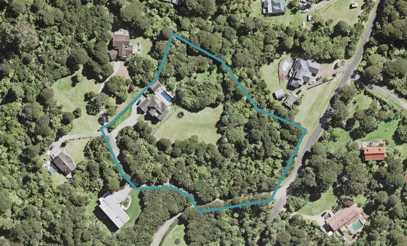 21 Cochran Road, Oratia, Auckland - Carousel 1