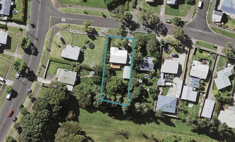 3 Tangaroa Street, Point England, Auckland - Carousel 1