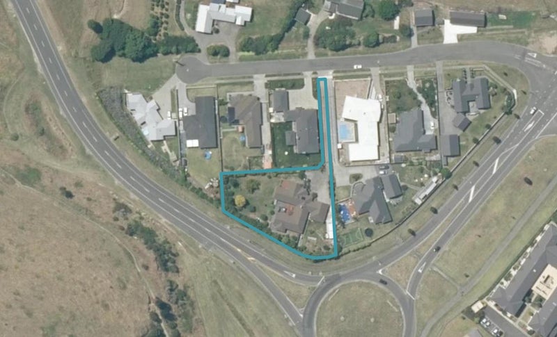 10 Oak Place, Poraiti, Napier - Carousel 1