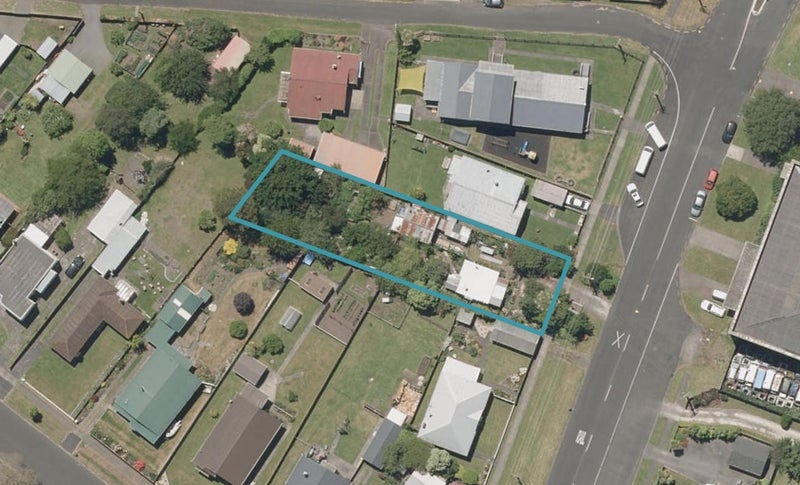 25 Poutini Street, Whanganui East, Whanganui - Carousel 1