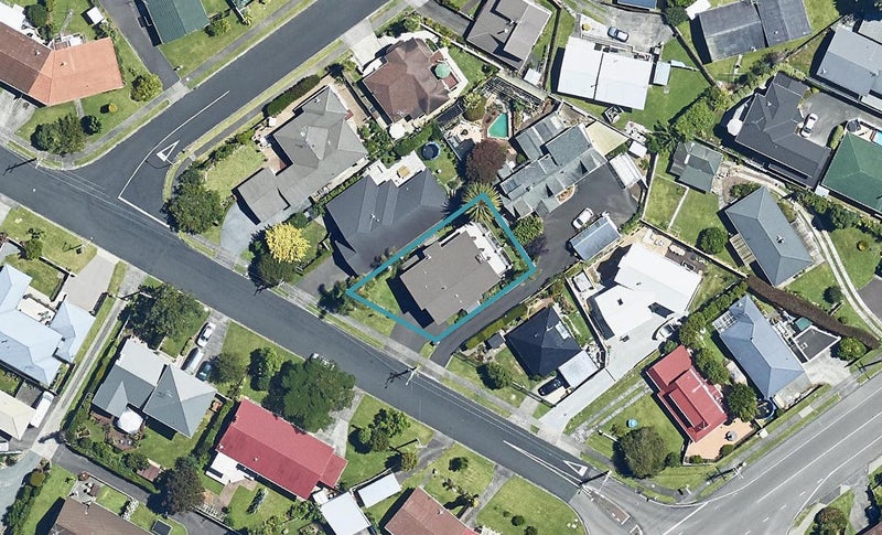 9 Smiths Road, Matua, Tauranga - Carousel 1