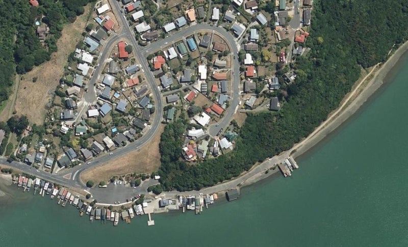 24 Inlet View, Titahi Bay, Porirua - Carousel 1