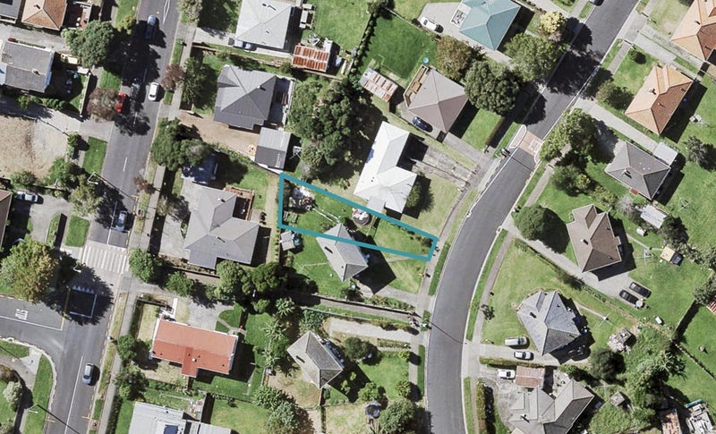 13A Epping Street, Glen Innes, Auckland - Carousel 1