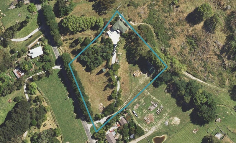 208 Valley Road, Mangapapa, Gisborne - Carousel 1